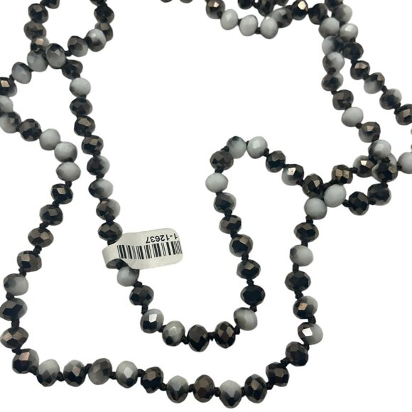 **NWT Endless Beaded Necklace - Picture 3 of 8